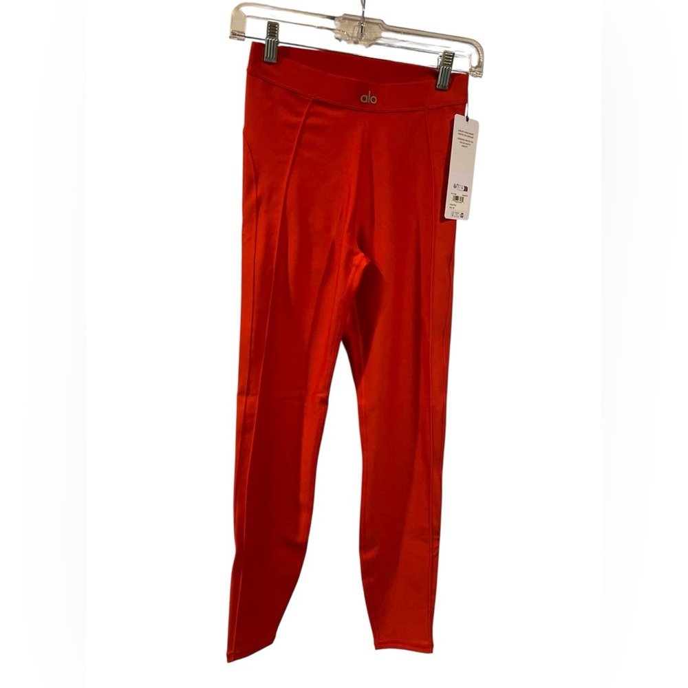26. NWT Alo Yoga airlift 7/8 ignite leggings BRIGHT RED Size S